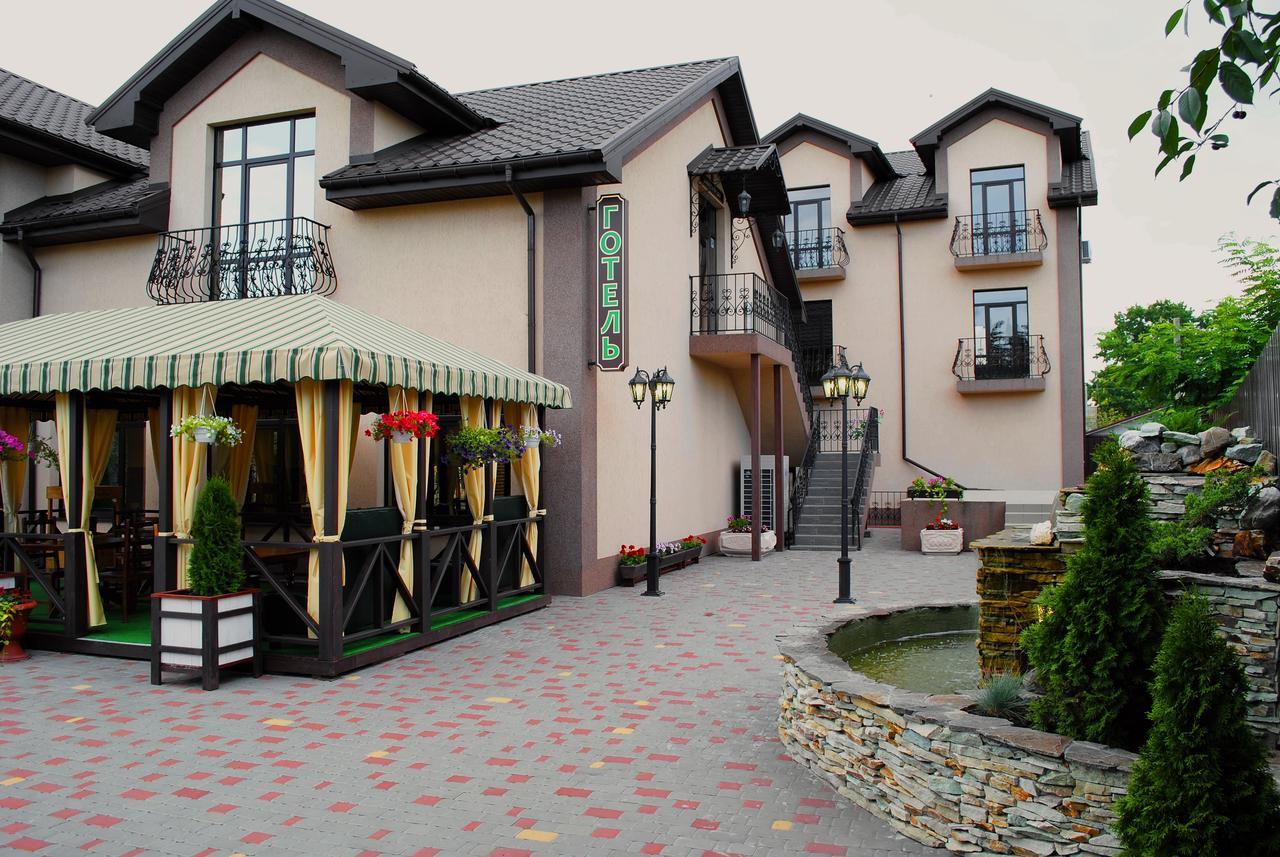 Hotel Restaurant Complex Roman'S Vishenki  Esterno foto